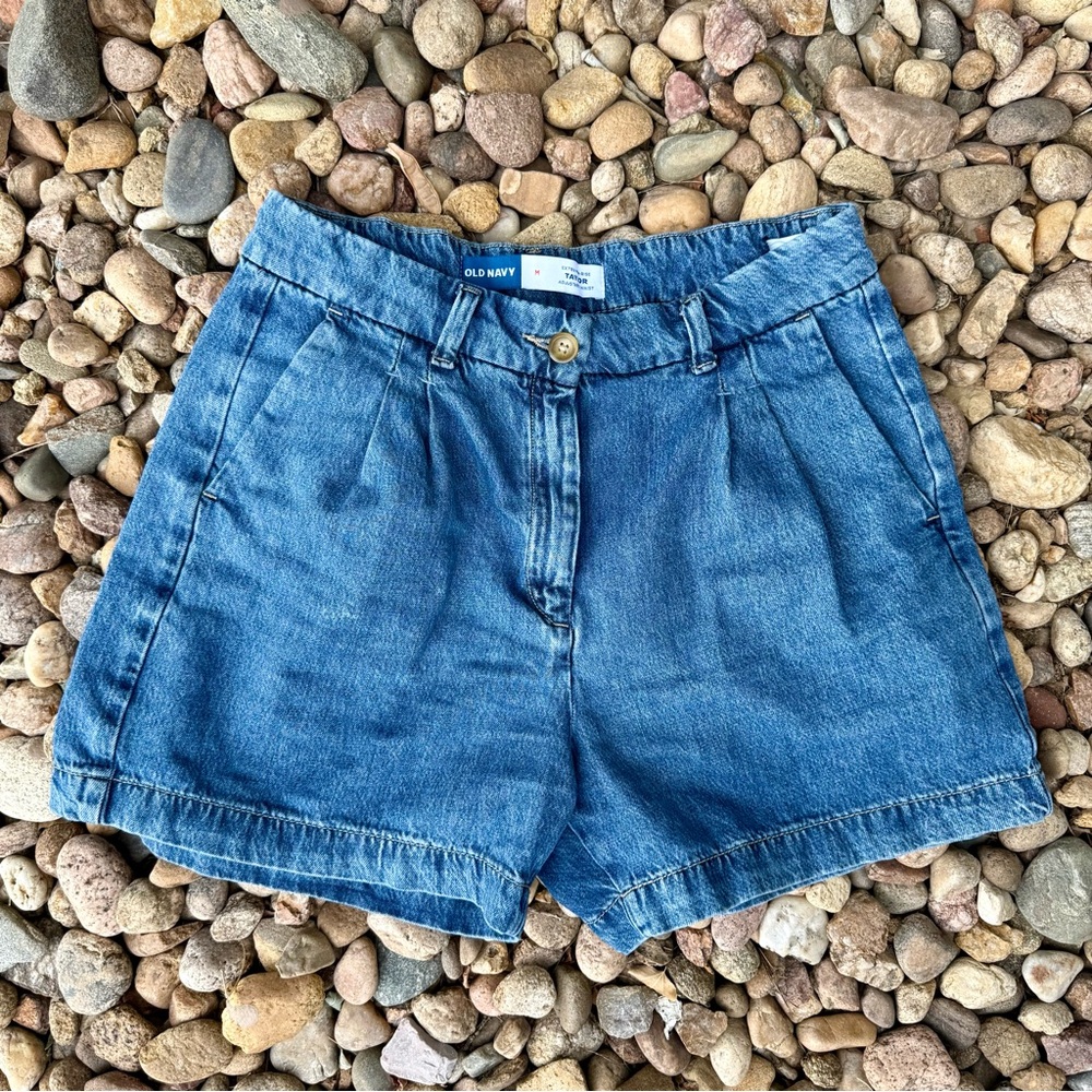 Old Navy Women's Extra High-Rise Blue Jean Shorts